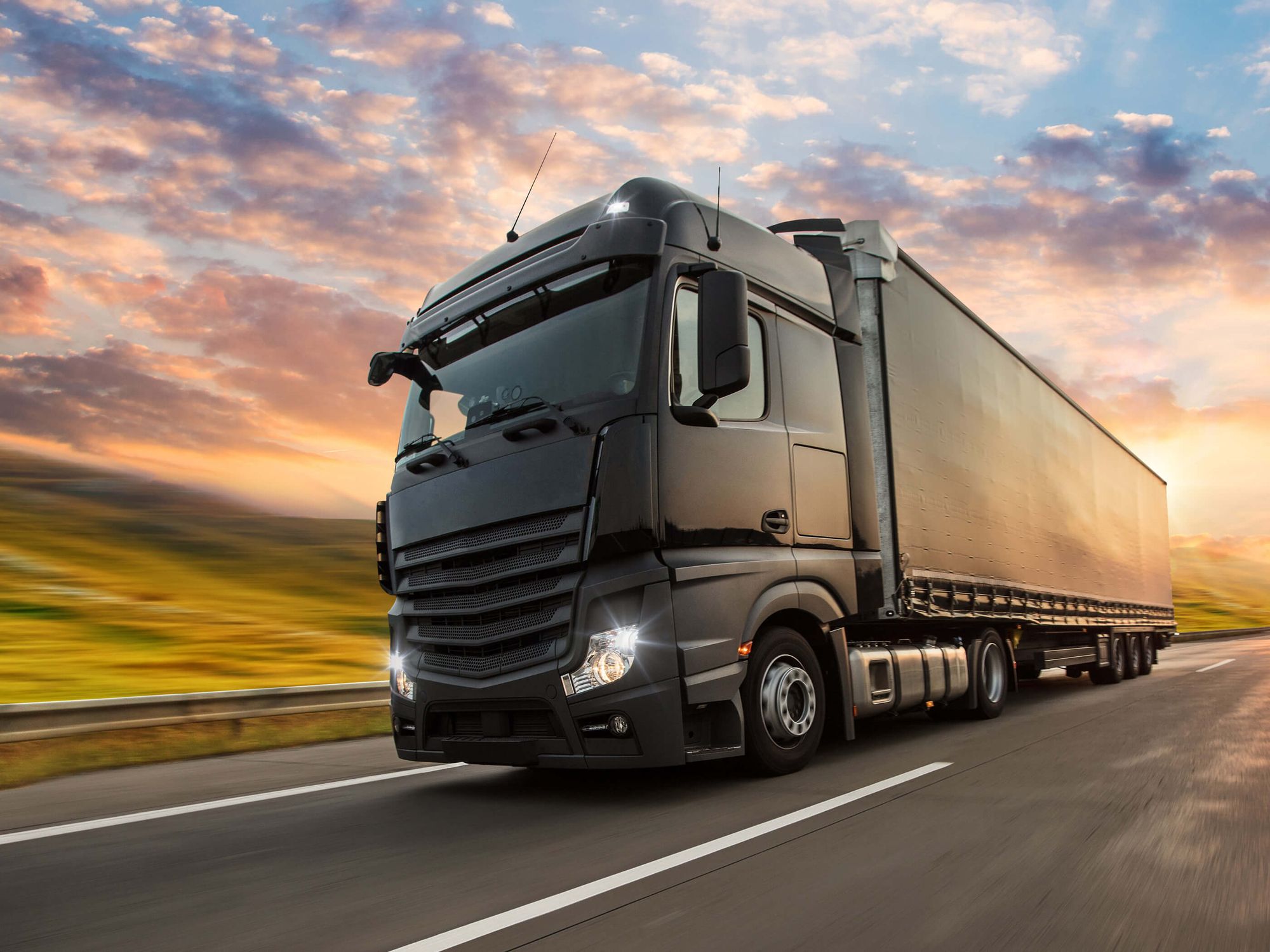 Ein LKW auf der Landstraße